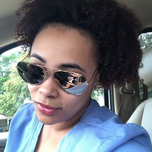 Meet your Posher, Ericka